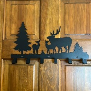 Mountain see wall hooks
